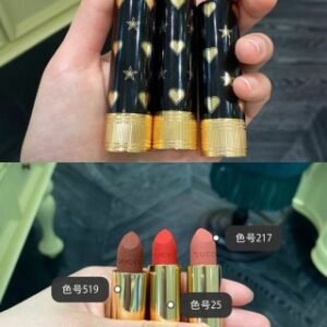 💹40✍️专柜版本
古驰爱心限量款哑光唇膏口红
3色齐:带中文标
25# 1311
217# 1311
519# 1311