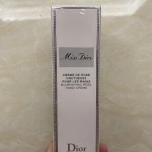 💹30✍🏻专柜版，
迪奥甜心护手霜50ml！