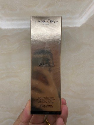 💹35✍️明通版本
新版 兰蔻菁纯防晒霜50ml SPF50,市场独家质量,非流通货,供平台,可佩海免三标,需要下单备注!