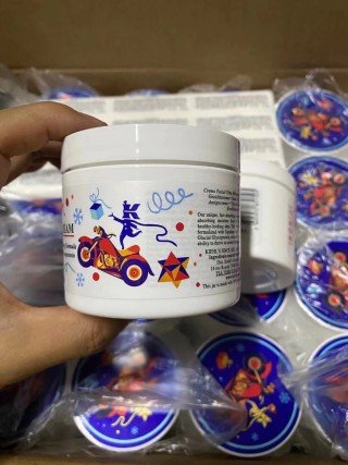 💹25✍️明通版本
科颜氏限量版高保湿面霜125ml,23年新款科颜氏圣诞限量版高保湿面霜125ml
原箱48/件 大件96/件 配中文标