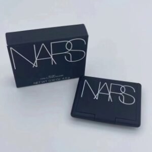 💹35✍️明通版本,最新版
新版 纳斯NARS单色腮红4.8g到货色号:4013-4016-4020。3个1打盒,认准批号3250AC,最新版到货,现货供应,件240个