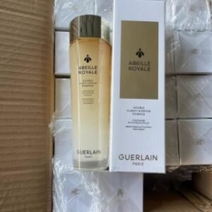 💹55✍️明通版本
新版 二代娇兰蜂资水150ml/明通版
🔜 明通版.高质量❗️🇫🇷Guerlain娇兰二代娇兰蜂姿水150ml(玻璃款)【最新版】
🎉料体静置后状态和原版一模一样
件40支/打20支  配中文标  现货供应🔥
