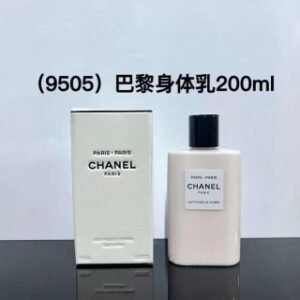 💹50✍️专柜版本
香奈儿之水身体乳200ml！味道：，巴黎，爱丁堡，里维埃拉，威尼斯，