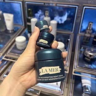 💹30✍️7ml
💹60✍️15ml
💹130✍️30ml
💹150✍️60ml
💹230✍️100ml
明通版本,全新海蓝之谜奇迹晚霜面霜全系列私膜,包材盒子膏体