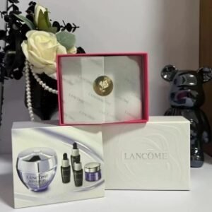 💹115✍️明通版本
兰蔻百肽霜一拖四套盒,包含:百肽霜50ml+兰蔻肌底液7ml*3+百肽塑颜面霜15ml,可配中文标,需要下单备注!