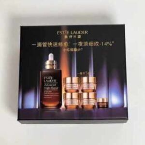 💹155✍️明通版本
新版雅诗兰黛小棕瓶75ml 1拖5礼盒
新版雅诗兰黛特润1+5套装
内含:
①特润75ml*1②智妍面霜15ml *4 ③特润膜霜7ml*1
明通版本‼️同步正品质量☑️平台代购直出无压力【箱规】件24套 配中文标