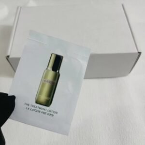💹160✍️明通版本
海蓝之谜精粹水1.5ml盒装100片装,对版纹路 膏体 最新日期 可配中文标,需要下单备注!