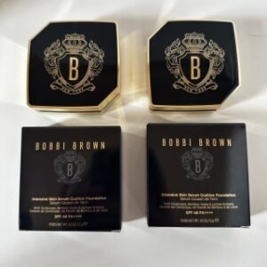 💹50✍️专柜版本
25最新版 芭比布朗虫草气垫12g，可配中文标。现货色号：
1号P0RCELAIN瓷白
2号EXTRA LIGHT暖瓷白