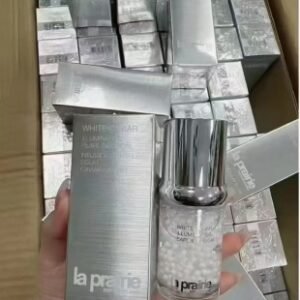 💹45✍️专柜版本
莱珀妮/莱伯妮白鱼子精华20ml/小样
🔜 一比一质量❗莱珀妮白鱼子酱精华20ML
现货供应,配中文标,询价