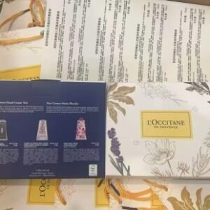 💹45✍️明通版本
25新品欧舒丹花香3件套75ml*3.带封口.配礼袋.可配中文标.需要下单备注!