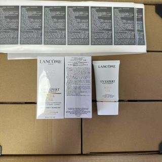 💹30✍️明通版本/最新版
最新版 兰蔻小白管防晒30ml 打12支 件144支 配中文标 现货