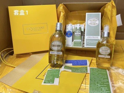 💹95✍️(套盒1)包含:250ml沐浴油+100ml美肤油(赠送30手霜甜扁桃+乳木果)
💹105✍️(套盒 2)包含:200ml身体乳+100ml美肤油(赠送甜扁桃沐浴油5瓶)
💹85✍️(套盒3)包含:250ml沐浴油+200ml身体乳
(赠送樱花+乳木果+甜扁桃30ml)
💹105✍️(套盒4)包含:250ml沐浴油+200ml身体乳+100ml美肤油