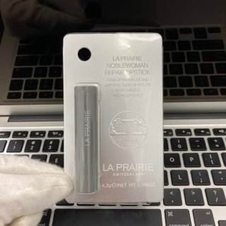 💹18✍️专柜版本
莱珀妮/莱伯妮润唇膏4.2g!