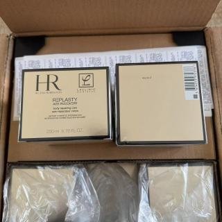 💹65✍️明通版本
赫莲娜黑绷带身体乳200ml
打12粒 件24粒 配中文标 全对版质量 现货