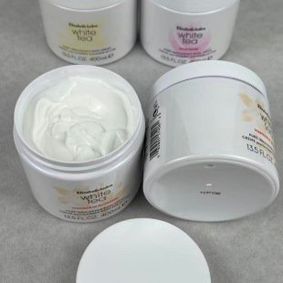 💹32✍️明通版本
伊丽莎白雅顿经典橙花身体乳400ml.新日期.对版对味.市场独家质量.非流通货.供平台.可配中文标防伪.需要下单备注.
