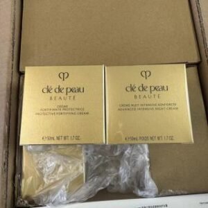 💹58✍️明通版本
最新版cpb日霜 晚霜50ml  打12粒 件72粒 配中文标 现货