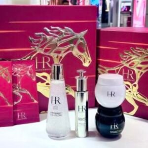 💹445✍️明通版本
HR赫莲娜小针管马年限定礼盒四件套.配手提袋.包含:白绷带面霜50ml+黑绷带50px50ml+新款小露珠水200ml+小针管精华50ml.对版对味.官网同步.产品都是明通版.可冲正.独家货源.到货不多!