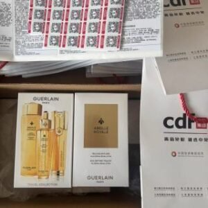 💹185✍️明通版本/老版
娇兰老版蜂姿水三件套 件24套 配海南礼袋 中文标 全对版质量 现货