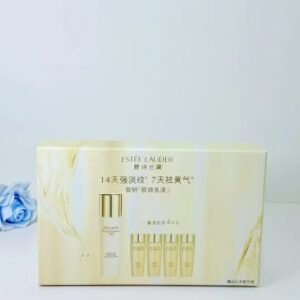 💹130✍️明通版本
新版 雅诗兰黛智妍乳液套盒一拖四.包含:智妍乳100ml*1+智妍水50ml*4.可配中文标.需要下单备注！