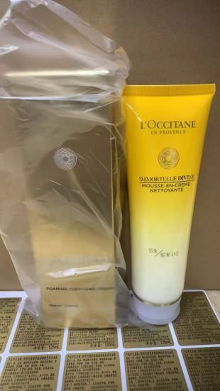 💹28✍️专柜版本
欧舒丹腊菊香赋颜御龄洁面乳125ml