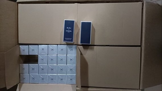💹38✍️专柜版本
香奈儿蔚蓝止汗香体膏75ml
🔜一比一质量❗【新品】香奈儿蔚蓝止汗香体膏75g
膏体对香 带功效
打24/件192支 现货供应🔥