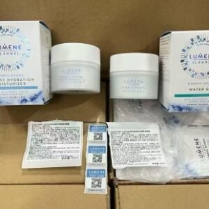 💹40✍️专柜版本
芬兰优姿婷极地面霜50ml到货,2款,滋润-清爽,可配中文标,配防伪,需要下单备注!