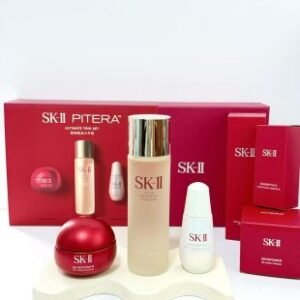 💹240✍️明通版本
新款 SK2 致臻星品三件套！内含：新款大红瓶面霜80ml+新款神仙水230ml+新款小灯泡精华50ml。