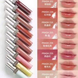 💹30✍️专柜版本
普拉达水光唇釉8ml!色号:U000-U002-B201-B210-R220-R221-P255-P258-P259-O281。
