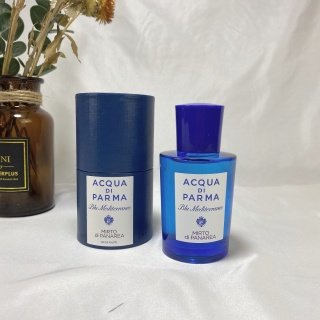 💹45✍️专柜版本
帕尔玛桃金娘加州桂香水75ml
🔜 一比一质量❗️🔻Acqua Di Parma 帕尔马之水蓝色地中海加州桂桃金娘淡香水75ml,香调:木质馥奇香调前调:桃金娘 罗勒 柠檬 香柠檬中调:海水 茉莉 玫瑰后调:乳香脂 杜松 雪松 琥珀
