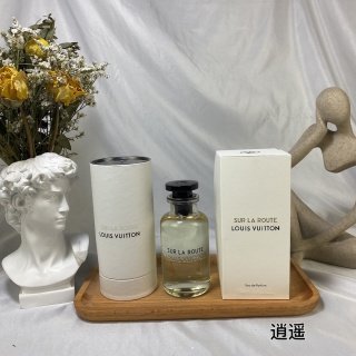💹130✍️专柜版本
LV路易威登逍遥男士香水SUR LA ROUTE 100ml
香橼木
佛手柑
秘鲁香脂
胡椒
肉豆蔻
白麝香