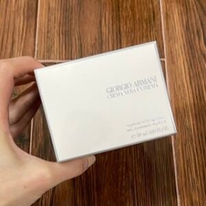 💹60✍🏻专柜版，
阿玛尼黑钥匙焕颜面霜50ml！功效：滋润，清爽。