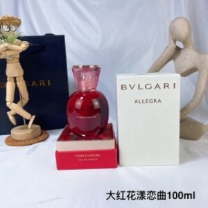 💹55✍️专柜版本
宝格丽大红糖果花漾恋曲女士香水100ml
香调：木质花香调，保加利亚红玫瑰，覆盆子
