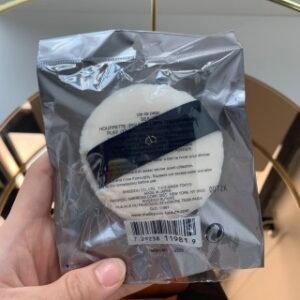 💹20✍️明通版本
CPB粉扑！绒毛蓬松柔软又亲肤，释粉力好，让人忍不住想多摸几下，而且它面积很大，取粉均匀，上粉特别快，额头下巴两颊唰唰唰几秒钟就能搞定！！