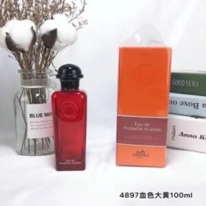 💹50✍️专柜版本
爱马仕古龙100ml！味道：493167橘绿之泉，004897血色大黄。