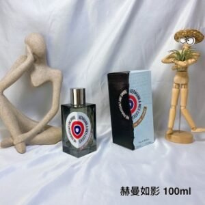 💹60✍️专柜版本
ETAT解放橘郡赫曼如影 EDP浓香100ml

赫曼如影
香调:木质馥奇香调
前调:土味素麝香刺椒
中调:浅粉玫瑰玫瑰
后调:广藿香降龙涎香醚
属性:中性香
