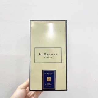 💹65✍️专柜版本
祖马龙圣诞月下玫瑰与木兰100ml
