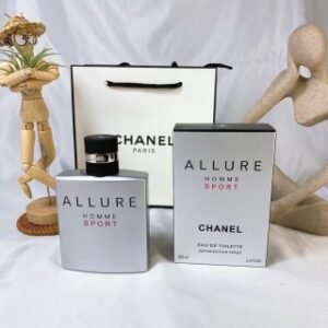 💹48✍🏻专柜版
香奈儿男士运动香水100ml！味道：运动银瓶，运动透明瓶，白色魅力运动金瓶。