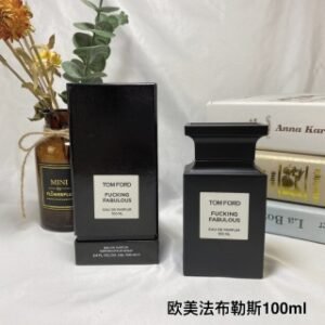 💹45✍️专柜版本
TOM FORD 汤姆福特TF限量香水fucking fabulous欧美法布勒斯 真他妈TM棒100ml
香调:皮革调
属性:中性香
分类:EDP/浓香水
前调:薰衣草,快乐鼠尾草
中调:杏仁香草,皮革鸢尾草
后调零陵香豆皮革,克什米尔木瑞珀本质香