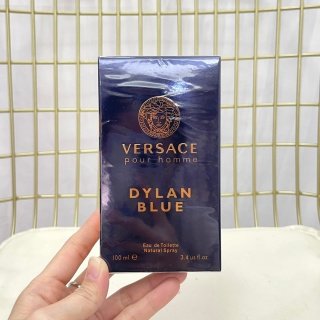 💹45✍️专柜版本
范思哲海神男士骚气秋冬EDT淡香水100ml
前调:水香柠檬葡柚无花果叶
中调:紫罗兰叶纸莎草广藿香胡椒降龙涎香醚
后调:香焚香零陵香豆藏红花