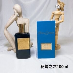 💹65✍️专柜版本
Atelier cologne/欧珑秘境之木/稀世古龙100ml
前调：愈创木
中调：烟草香柠檬
后调：纸莎草