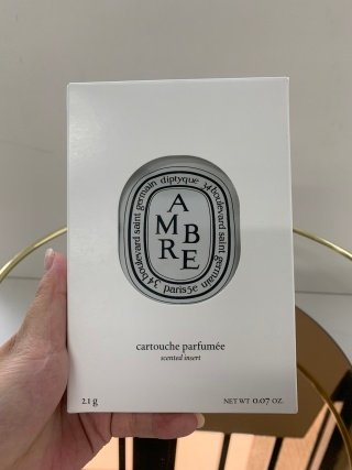 💹35✍🏻专柜版,
蒂普提克车载香薰走珠!味道:34号圣尔曼大道(经典香),AMBER琥珀(温暖木香),GINGERBER生姜和柠檬(干爽甜澈),FIGUIER无花果(植物香),ROSES玫瑰(花香调),BAIES浆果(果香调),Orange Blossom Flower橙花(花香调),Tubereuse晚香玉(木香调)。