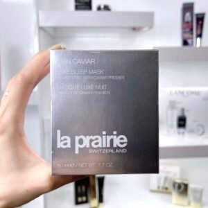 💹50✍️专柜版本
莱珀妮/莱伯妮琼贵睡眠面膜50ml🔜常年断货的贵妇面膜界四大神兽之一👉👉La prairie蓝鱼子精华睡眠面膜，真的好难得，且买且珍惜，味道是香香的，膏体就是淡粉色稀稀的乳霜状，一点都不粘腻非常舒服，含有丰富的鱼子精华，在睡眠时间加倍修复肌肤，深度补水、紧致提拉、抚平细纹干纹皱纹，还可以缩小毛孔💢