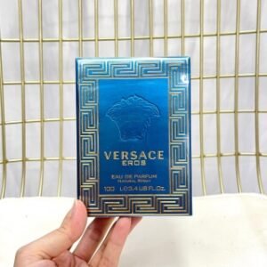 💹45✍️专柜版本
范思哲蓝色爱神之水edp男士浓香水100ml
范思哲蓝色爱神之水edt男士淡香水100ml
范思哲红色爱神之水edp女士浓香水100ml