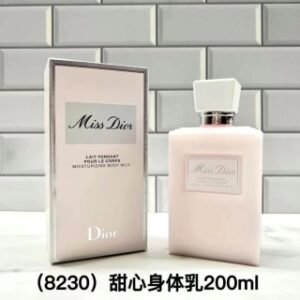 💹50✍🏻专柜版，单只
迪奥花漾甜心身体乳200ml
迪奥花漾甜心沐浴露200ml
