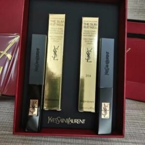 💹70✍️专柜版本
圣罗兰小黑条口红两件套!配礼袋。色号:302#,314#。