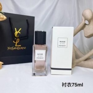 💹55✍️专柜版本 
圣罗兰高定香水75ml！味道：衬衣，西装，狩猎，粒纹皮，花结领，红丝绒，风衣，卡班！