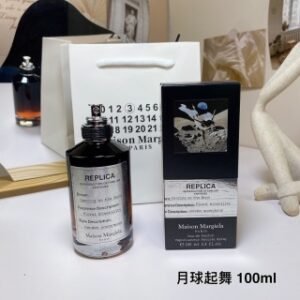 💹60✍🏻专柜版，
马丁马吉拉香水黑瓶100ml！味道：飞翔，月球起舞，邪恶之爱，沙滩穿行，森林之魂。