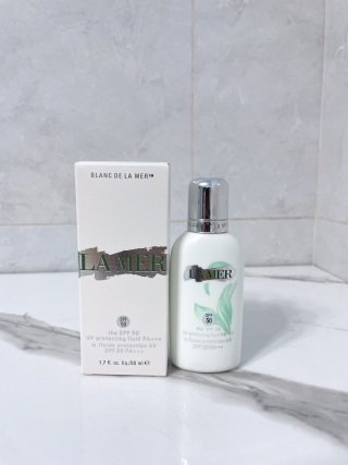💹15✍️专柜版本,
海蓝之谜防晒隔离霜白盒50ml
海蓝之谜防晒隔离霜绿盒50ml