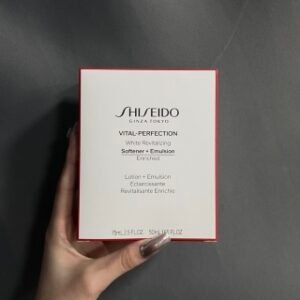💹40✍🏻专柜版,两件套
整套出货,不拆散✔️资生堂悦薇珀翡水乳中样!内含:滋润型水75ml,乳50ml。