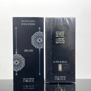 💹45✍️专柜版本
芦丹氏柏林少女香水50ml限量版🔜新版包装!芦丹氏柏林少女Serge Lutens La Fille de Berlin 50ml 属性:中性香前调:玫瑰,老鹳草中调:玫瑰草后调:广藿香橡木苔蜂蜜💢